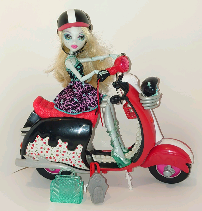 ghoulia yelps scooter